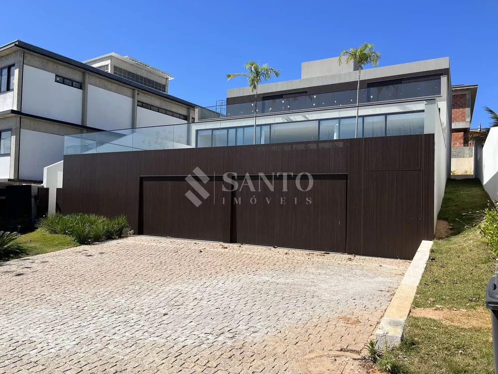 Casa de Condomínio à venda com 4 quartos, 380m² - Foto 2