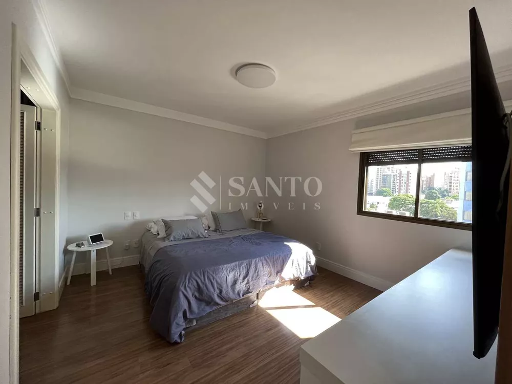 Apartamento à venda com 3 quartos, 207m² - Foto 11