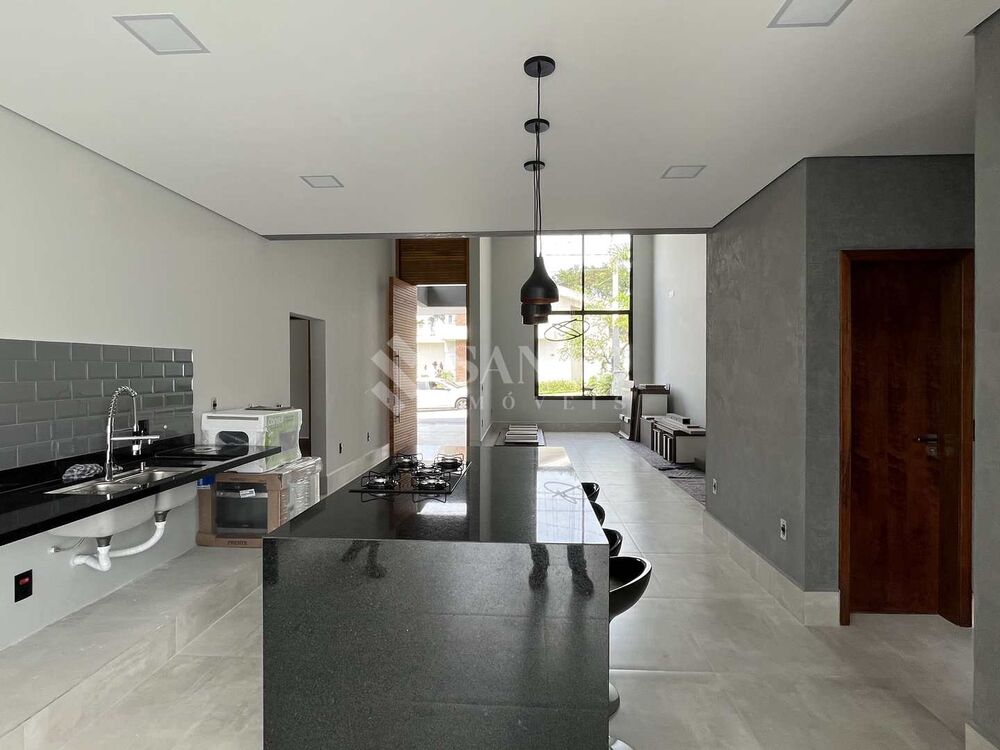 Casa de Condomínio à venda com 3 quartos, 197m² - Foto 4