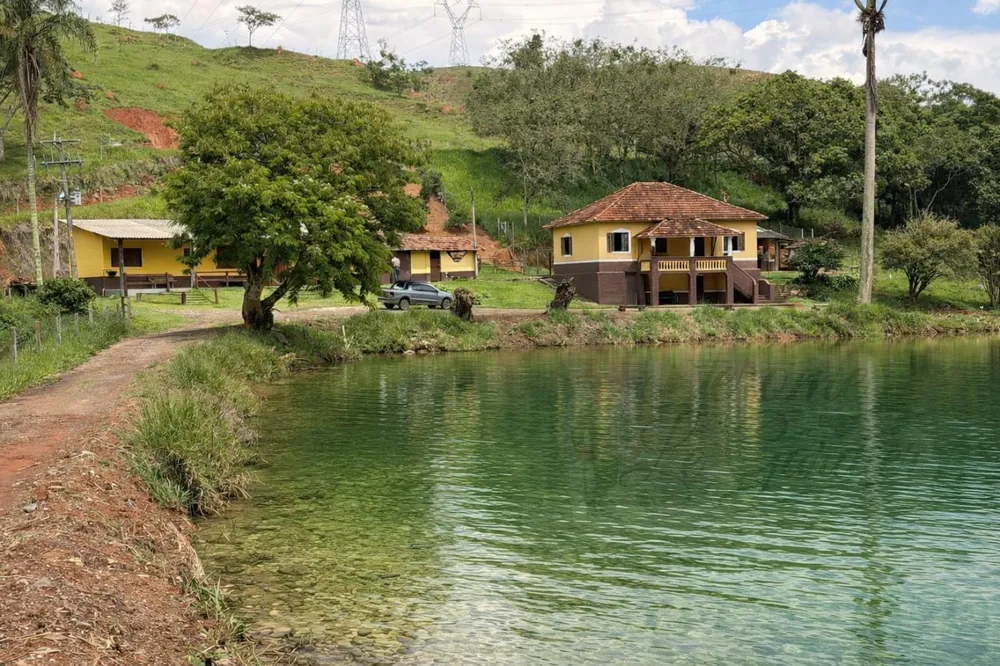 Sítio, 4 quartos, 6 hectares - Foto 1