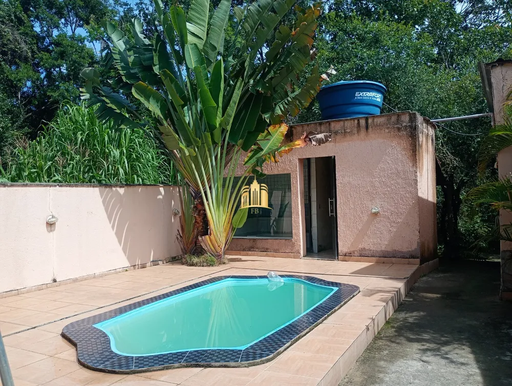 Chácara, 3 quartos, 1555 m² - Foto 1