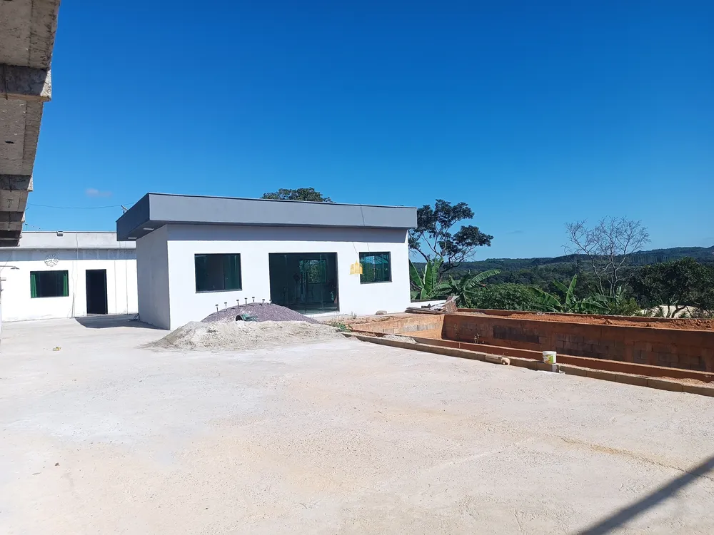 Sítio, 4 quartos, 2500 m² - Foto 1