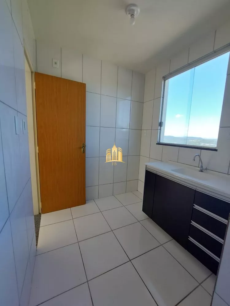 Apartamento à venda com 2 quartos, 70m² - Foto 4