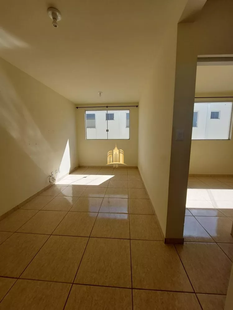 Apartamento à venda com 2 quartos, 70m² - Foto 1