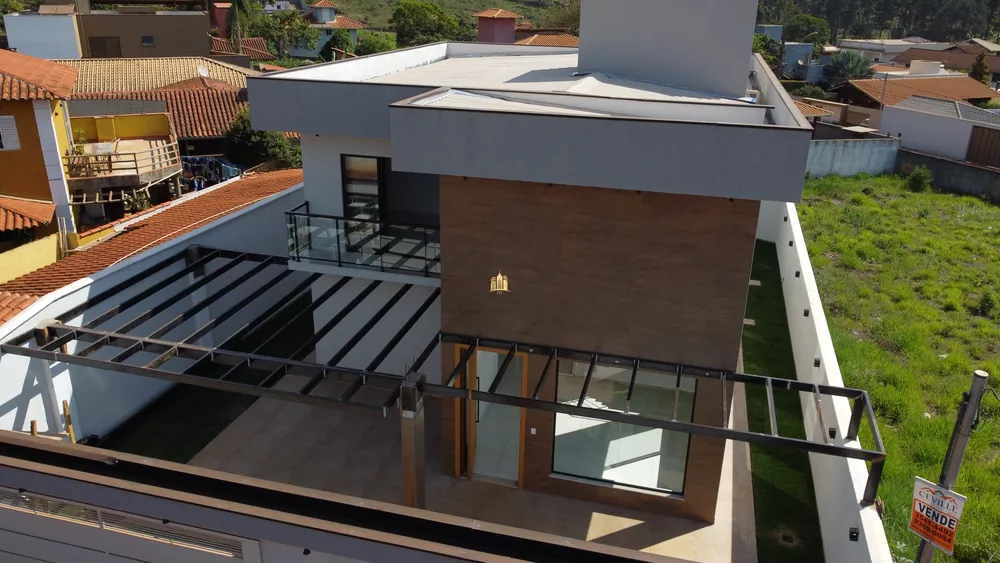 Casa à venda com 3 quartos, 360m² - Foto 3