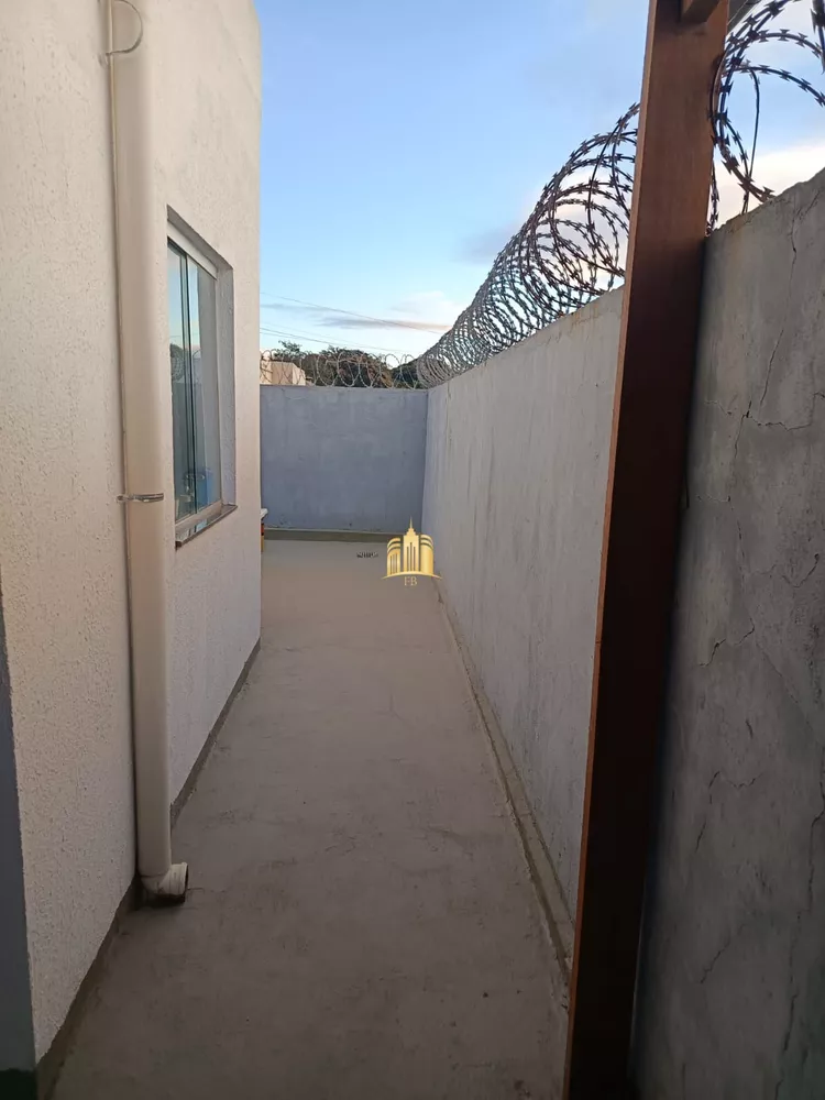 Casa à venda com 2 quartos, 150m² - Foto 6