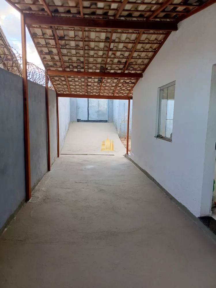 Casa à venda com 2 quartos, 150m² - Foto 4