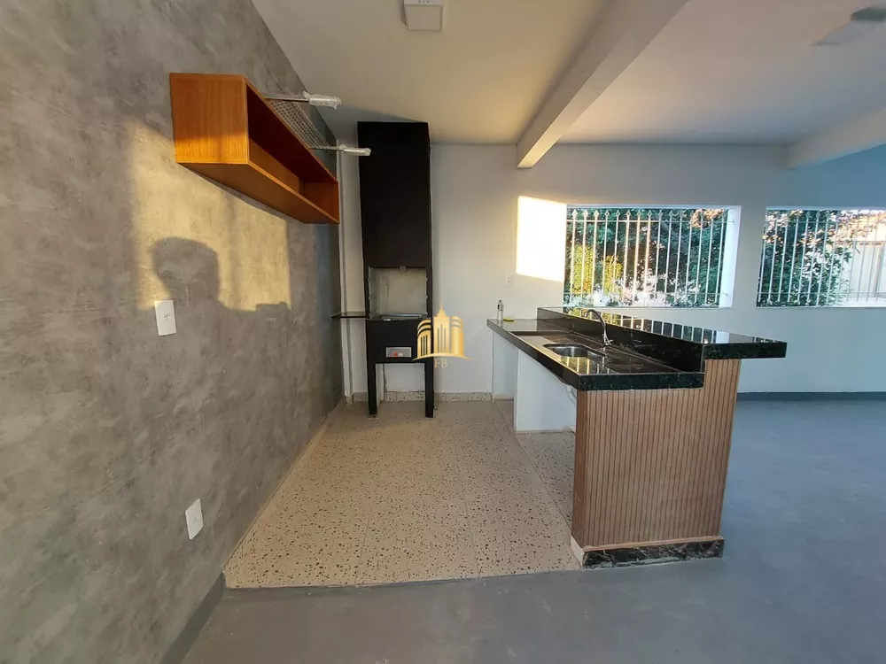 Casa à venda com 2 quartos, 180m² - Foto 3