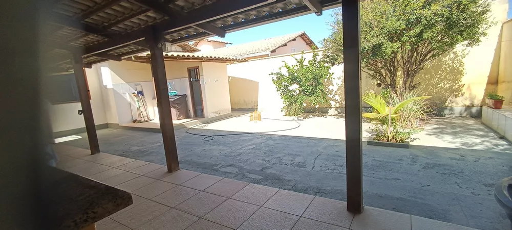 Casa à venda com 3 quartos, 360m² - Foto 7