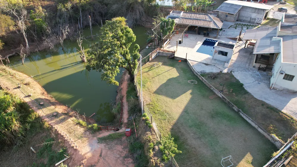 Sítio, 8 quartos, 3000 m² - Foto 3