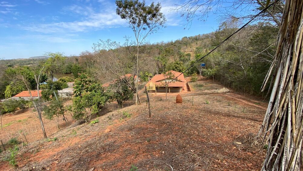Sítio à venda e aluguel com 2 quartos, 3000m² - Foto 8