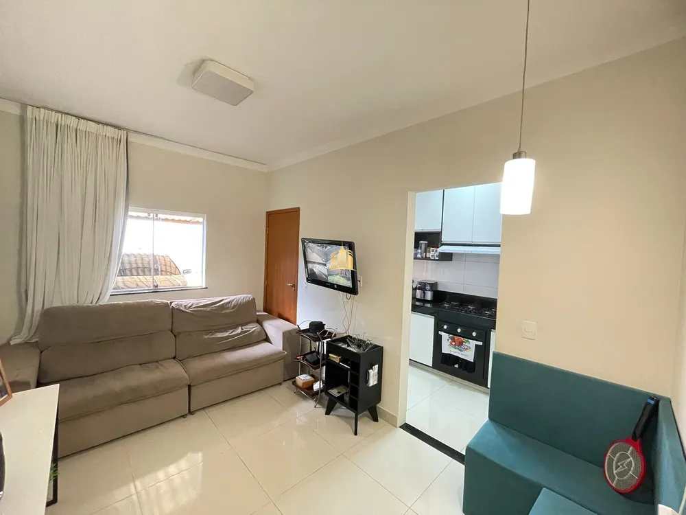 Casa, 3 quartos, 180 m² - Foto 1