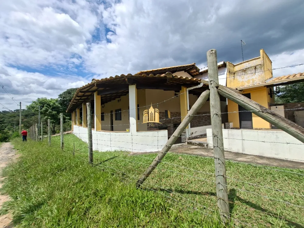 Sítio, 2 quartos, 1854 m² - Foto 1