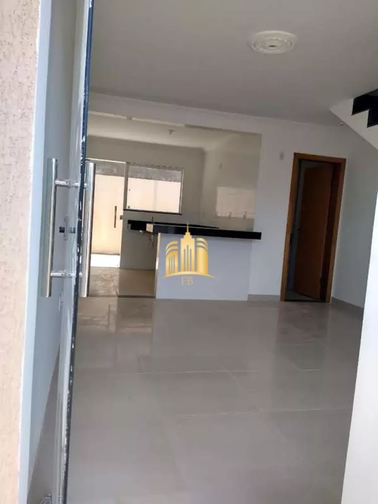 Casa à venda com 2 quartos, 120m² - Foto 4