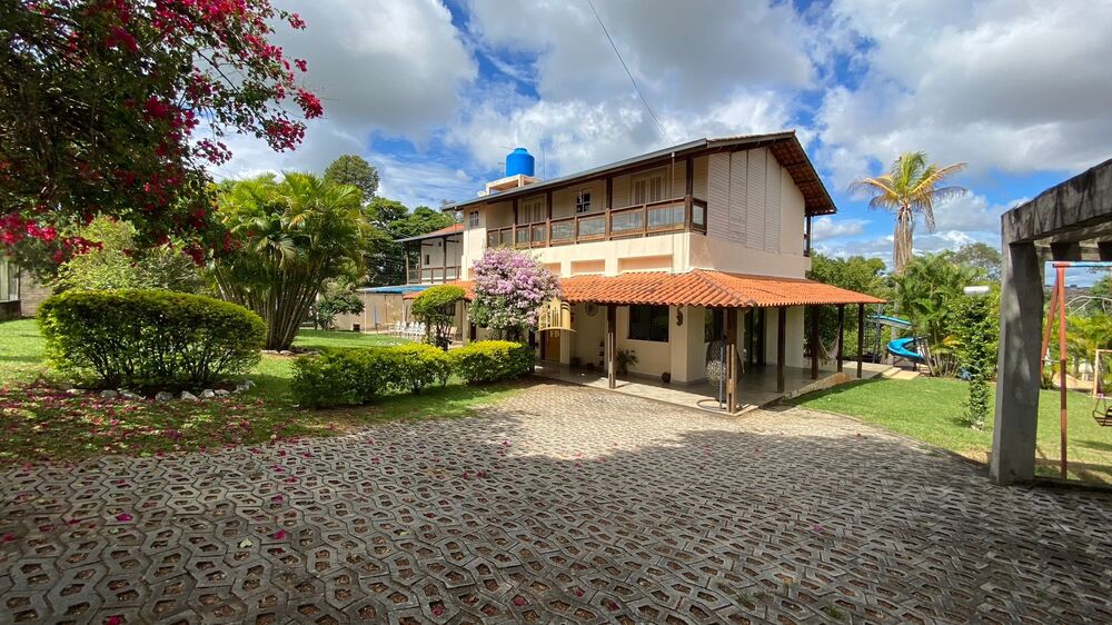 Sítio, 6 quartos, 2500 m² - Foto 1