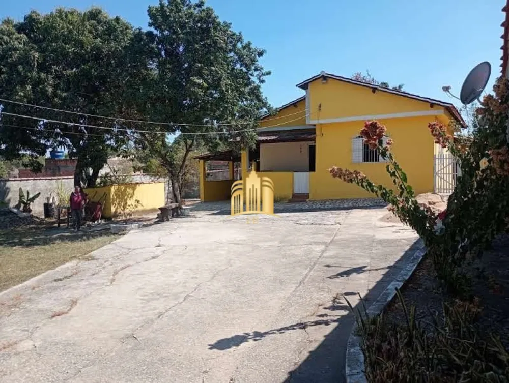 Sítio, 3 quartos, 720 m² - Foto 1