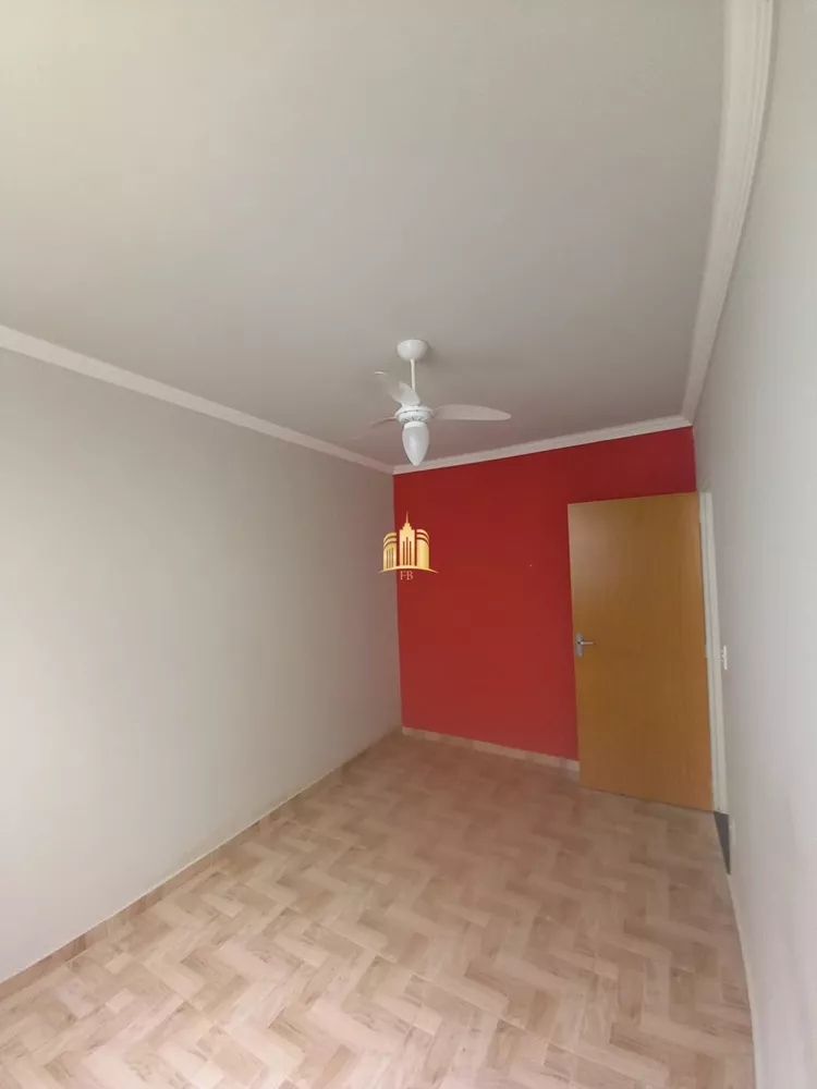 Apartamento à venda com 2 quartos, 60m² - Foto 4