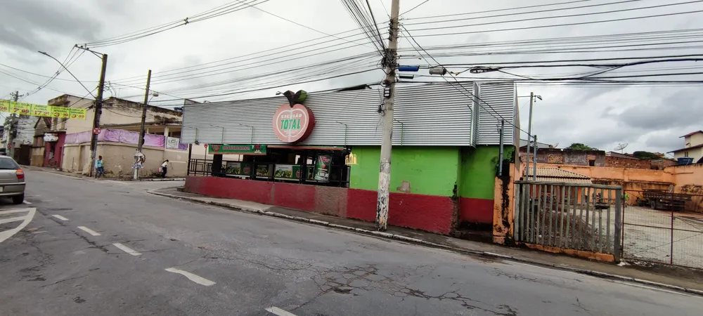 Loja-Salão, 661 m² - Foto 1