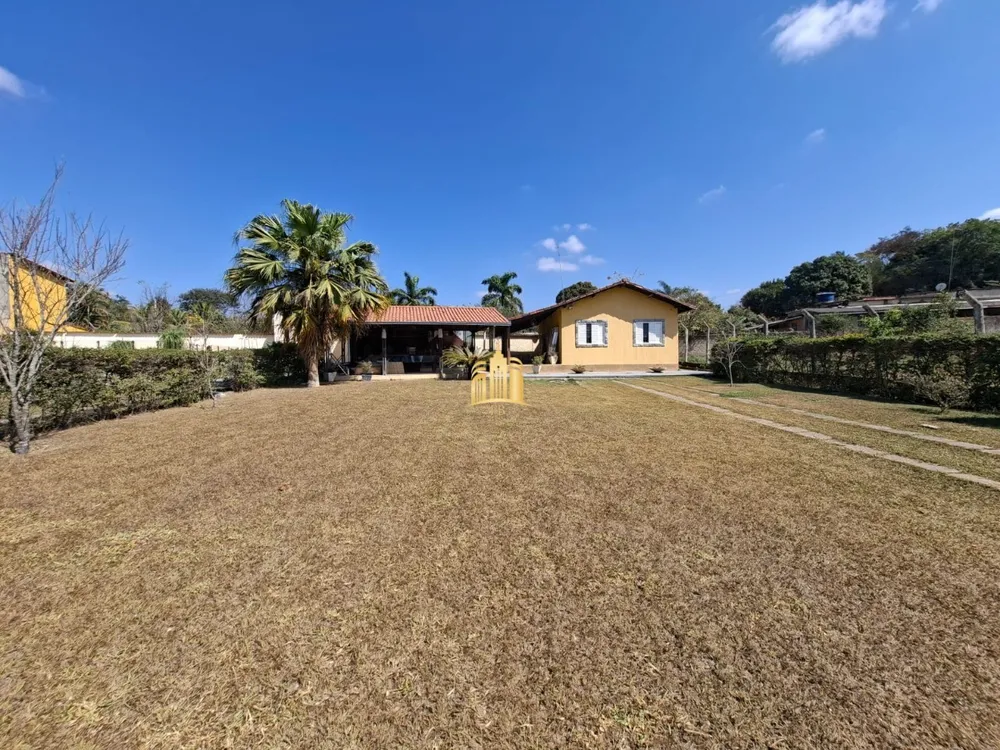 Sítio, 3 quartos, 840 m² - Foto 1