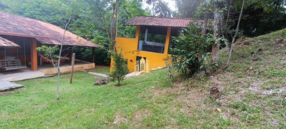 Sítio, 4 quartos, 2000 m² - Foto 1
