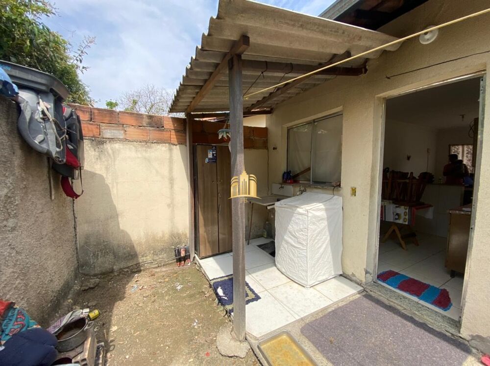 Casa à venda com 2 quartos, 180m² - Foto 4
