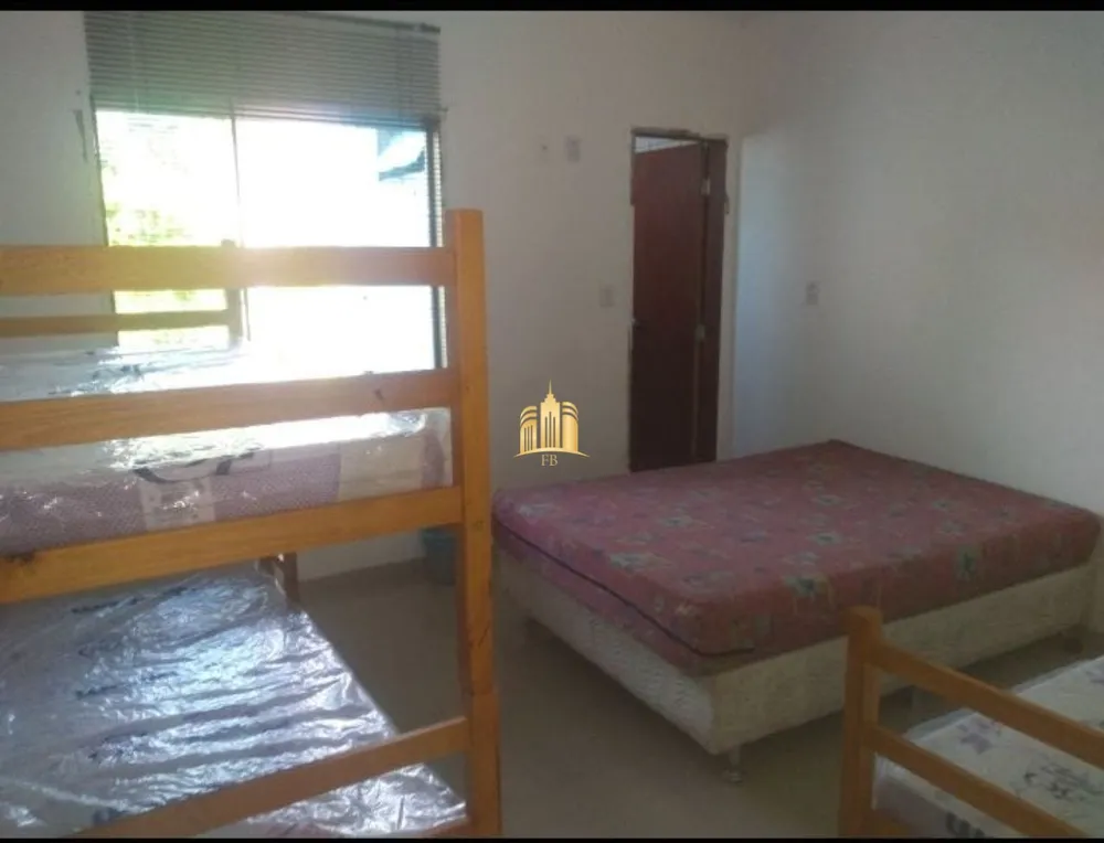 Sítio, 3 quartos, 811 m² - Foto 2
