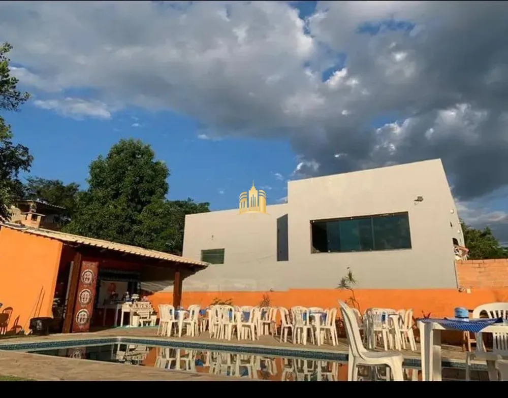 Sítio, 3 quartos, 811 m² - Foto 1