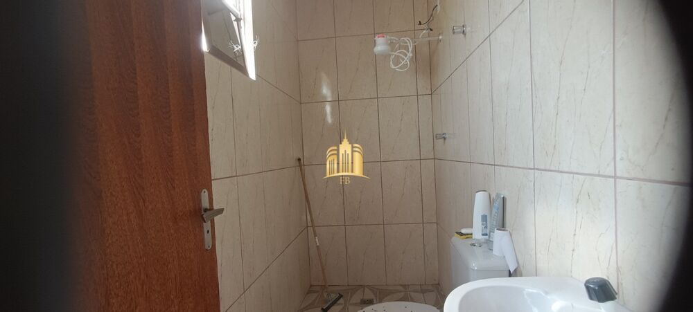 Casa à venda com 6 quartos, 1600m² - Foto 7