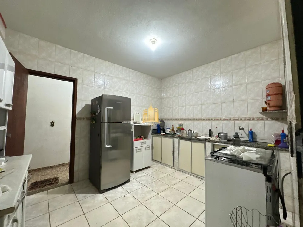 Sítio, 4 quartos, 1000 m² - Foto 9
