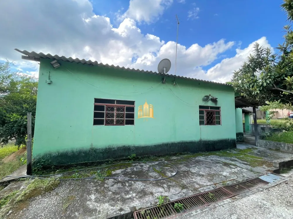Sítio, 3 quartos, 2160 m² - Foto 1