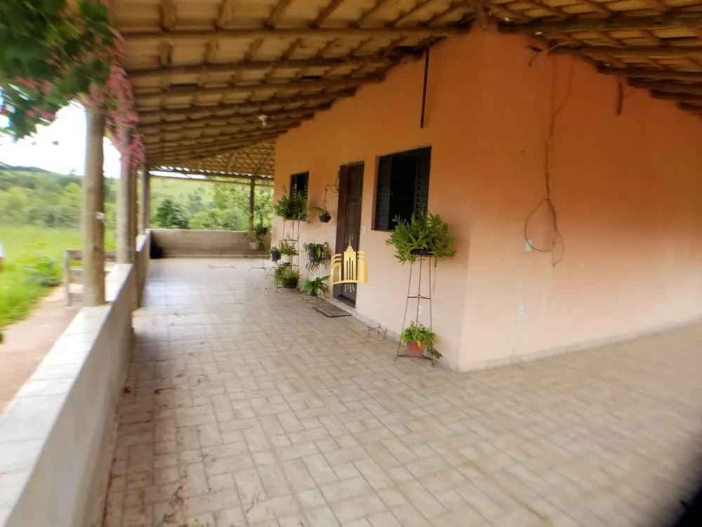 Sítio, 2 quartos, 1500 m² - Foto 2