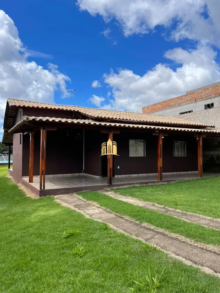 Sítio, 3 quartos, 1000 m² - Foto 1