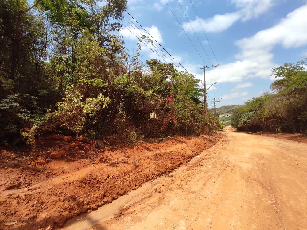 Terreno à venda, 600m² - Foto 1