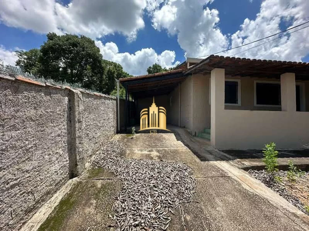 Casa à venda com 3 quartos, 960m² - Foto 2