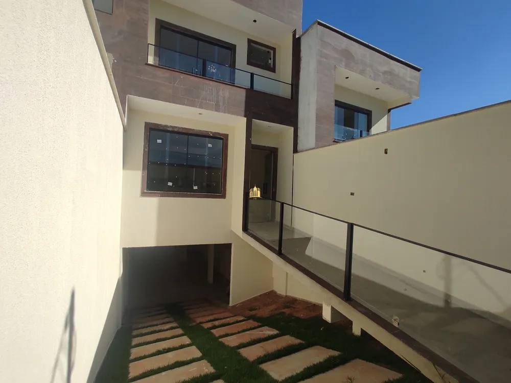 Casa, 3 quartos, 222 m² - Foto 2
