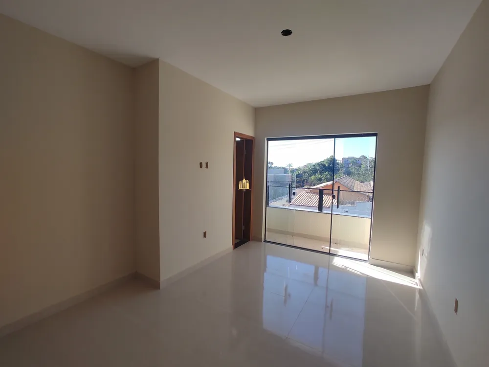 Casa, 3 quartos, 222 m² - Foto 1