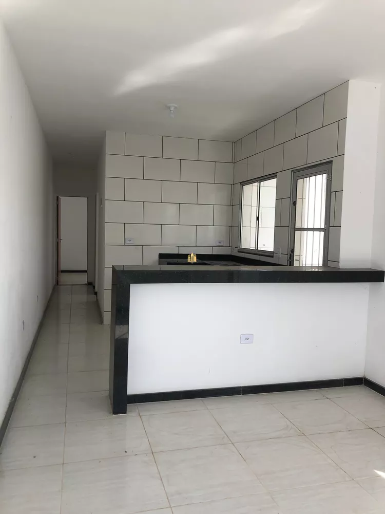 Casa à venda com 2 quartos, 180m² - Foto 6