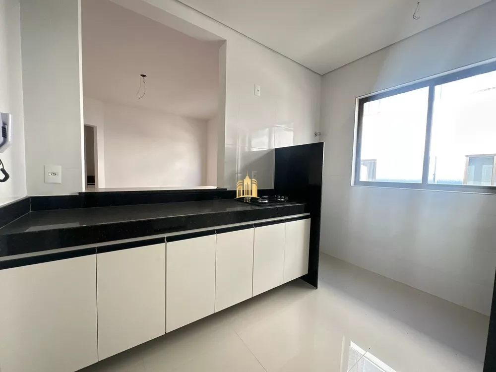 Apartamento à venda com 2 quartos, 70m² - Foto 1