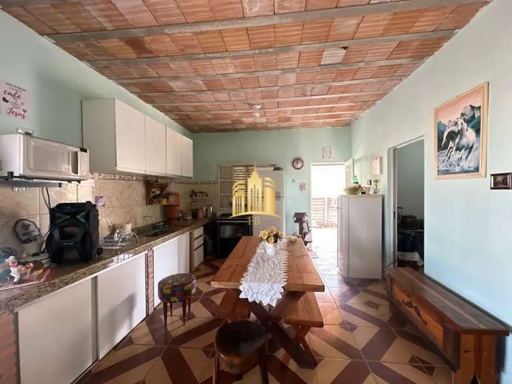 Sítio, 2 quartos, 1000 m² - Foto 1
