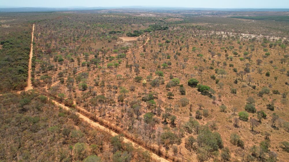 Fazenda à venda com 2 quartos, 2711100m² - Foto 6