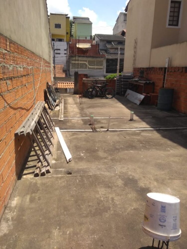 Casa à venda com 1 quarto, 135m² - Foto 2