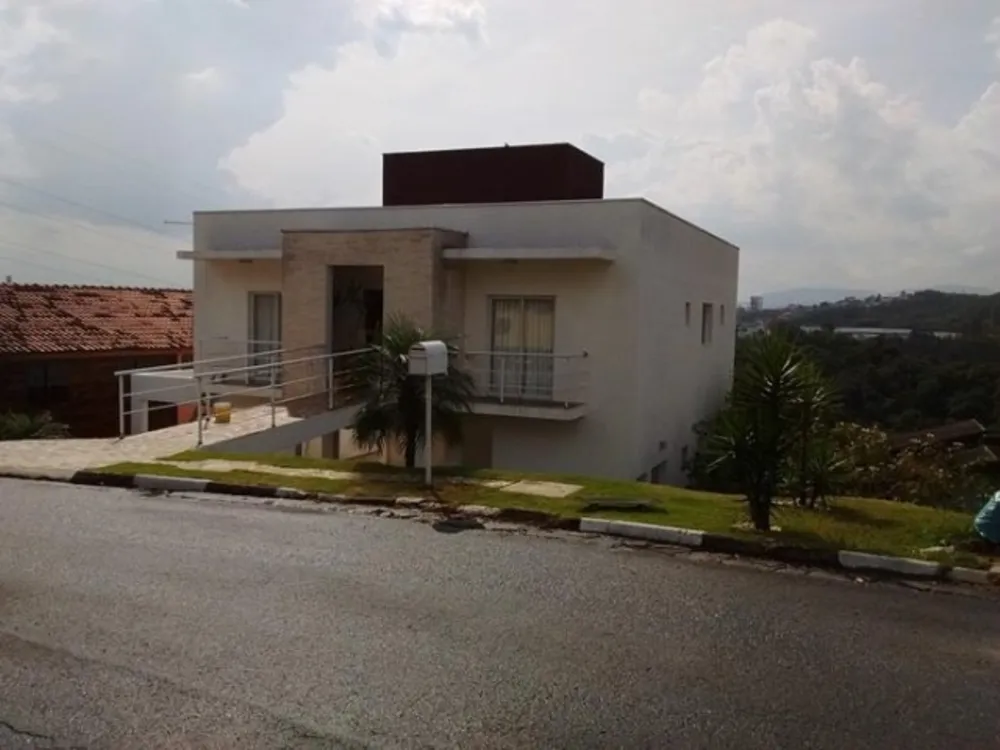 Sobrado, 3 quartos, 330 m² - Foto 1