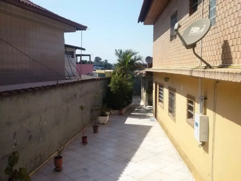 Casa, 3 quartos, 215 m² - Foto 1