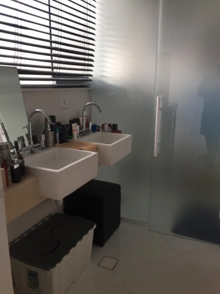 Casa, 4 quartos, 230 m² - Foto 2