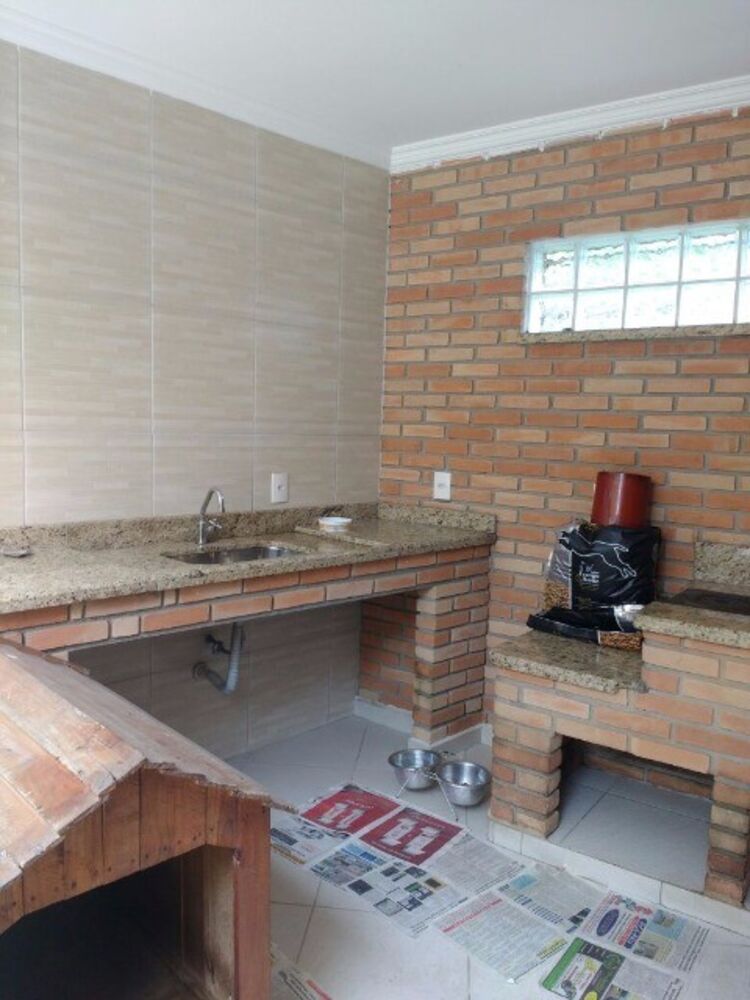 Casa, 3 quartos, 259 m² - Foto 1