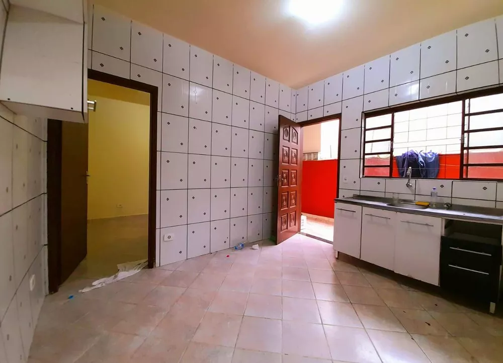 Casa à venda com 2 quartos, 140m² - Foto 8