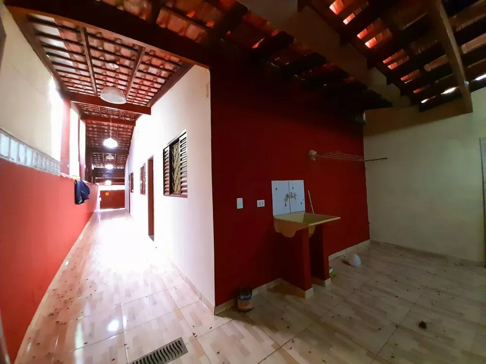 Casa à venda com 2 quartos, 140m² - Foto 4