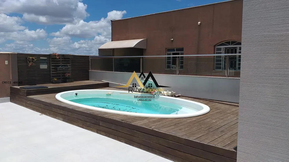 Casa, 5 quartos, 225 m² - Foto 1