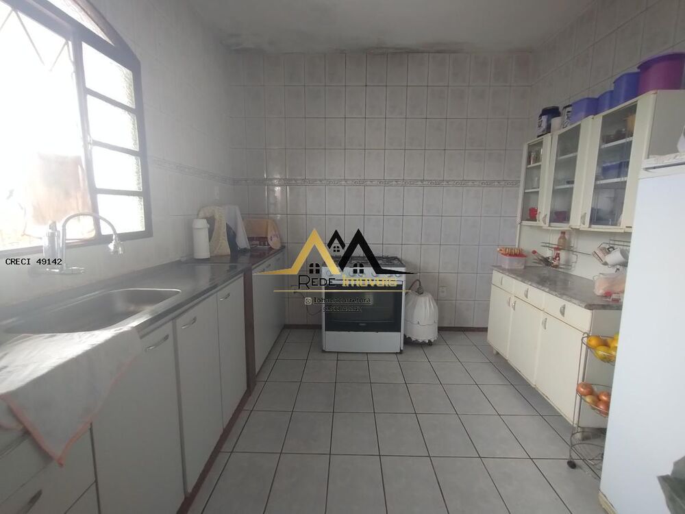 Casa à venda com 3 quartos, 90m² - Foto 9