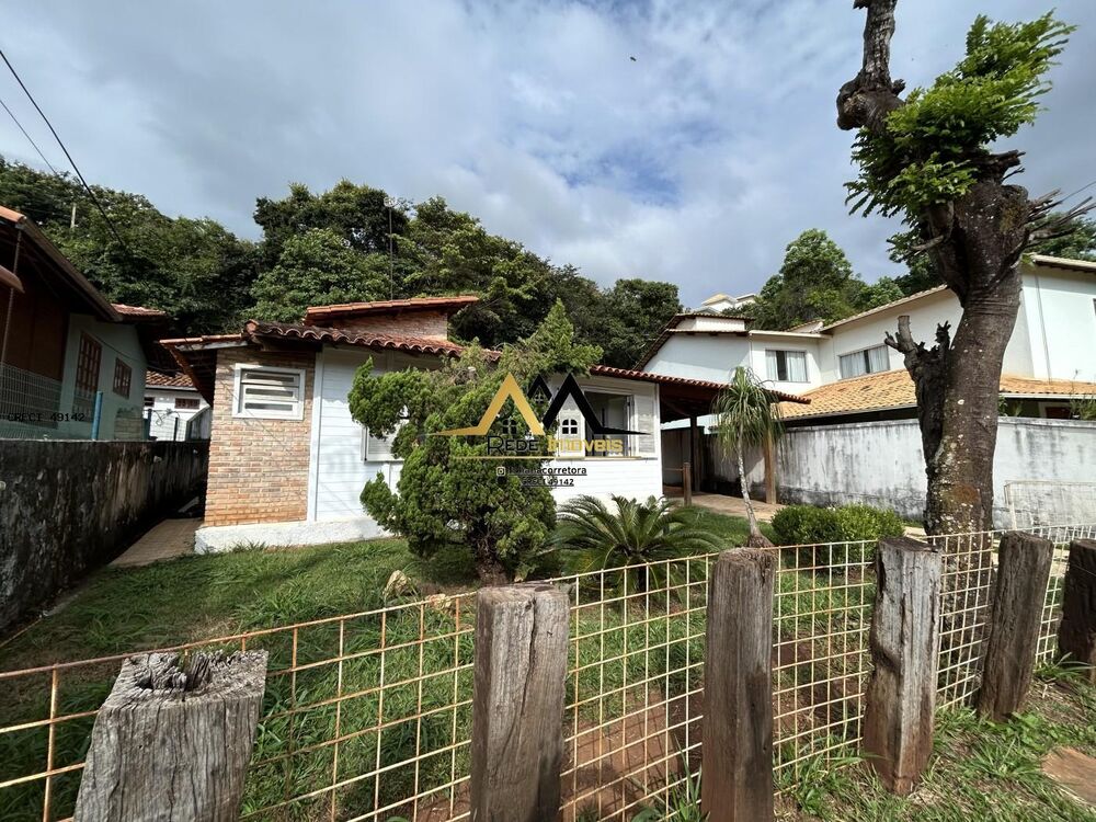 Casa de Condomínio à venda com 3 quartos, 1040m² - Foto 2